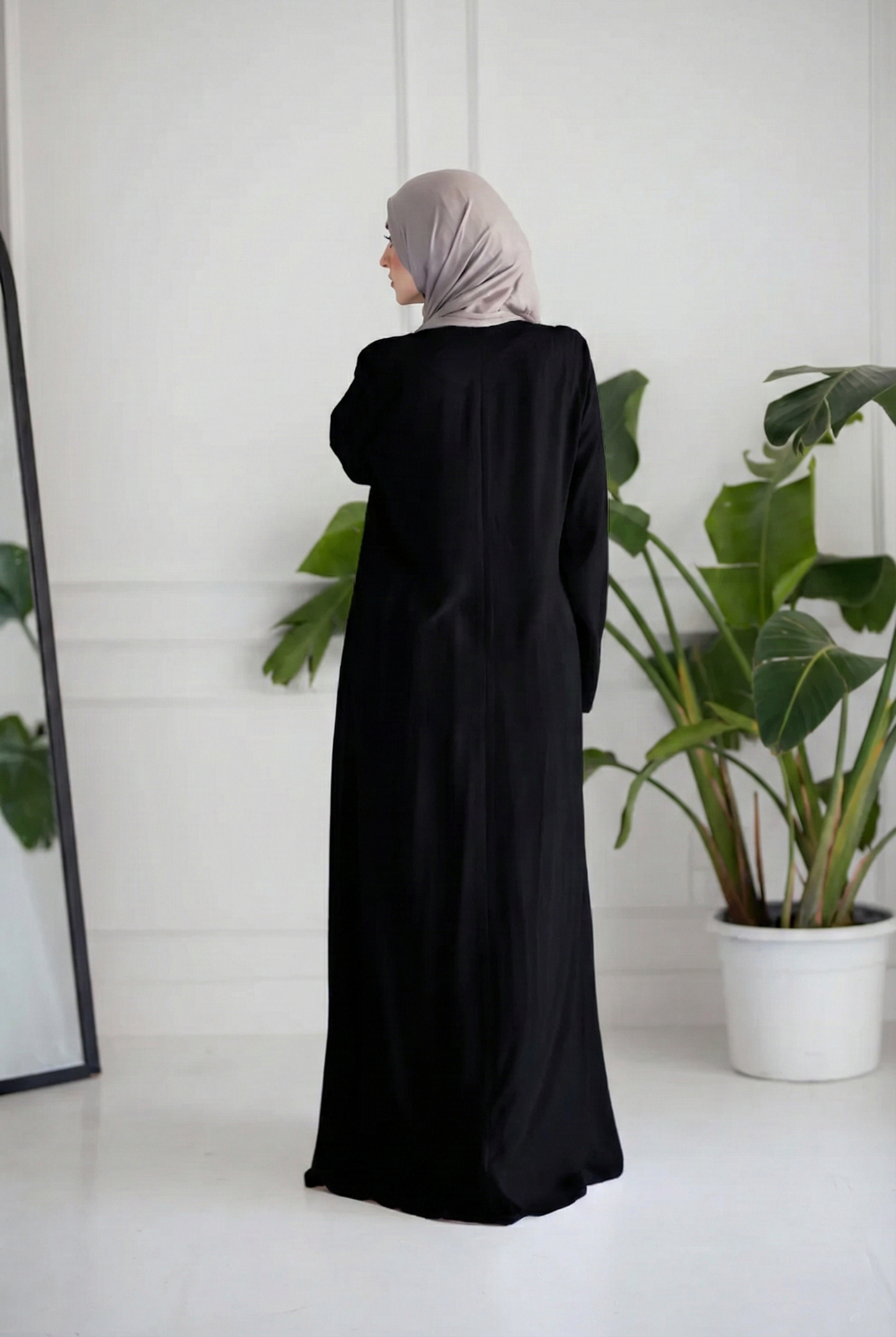 black Everyday Basic