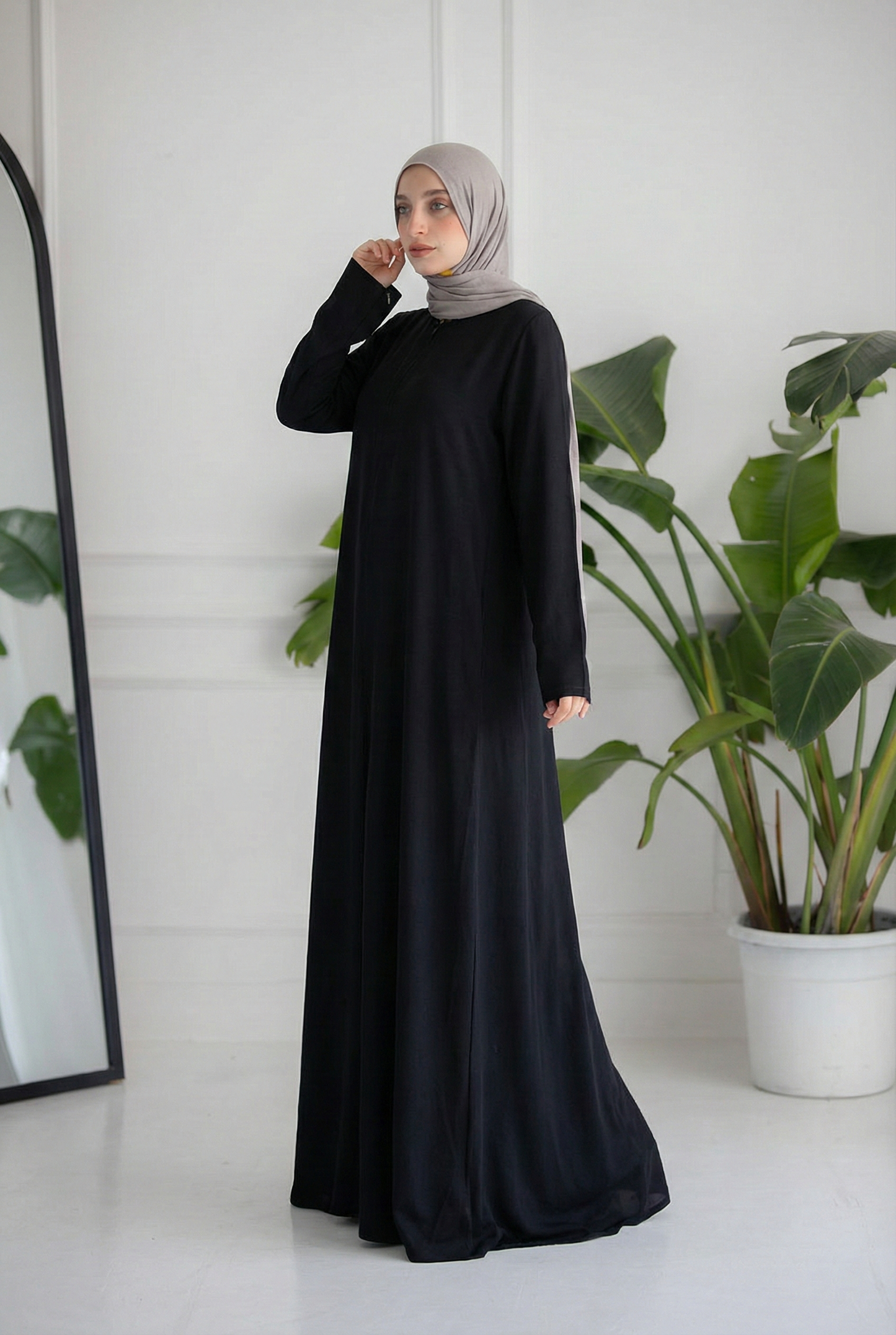 black Everyday Basic