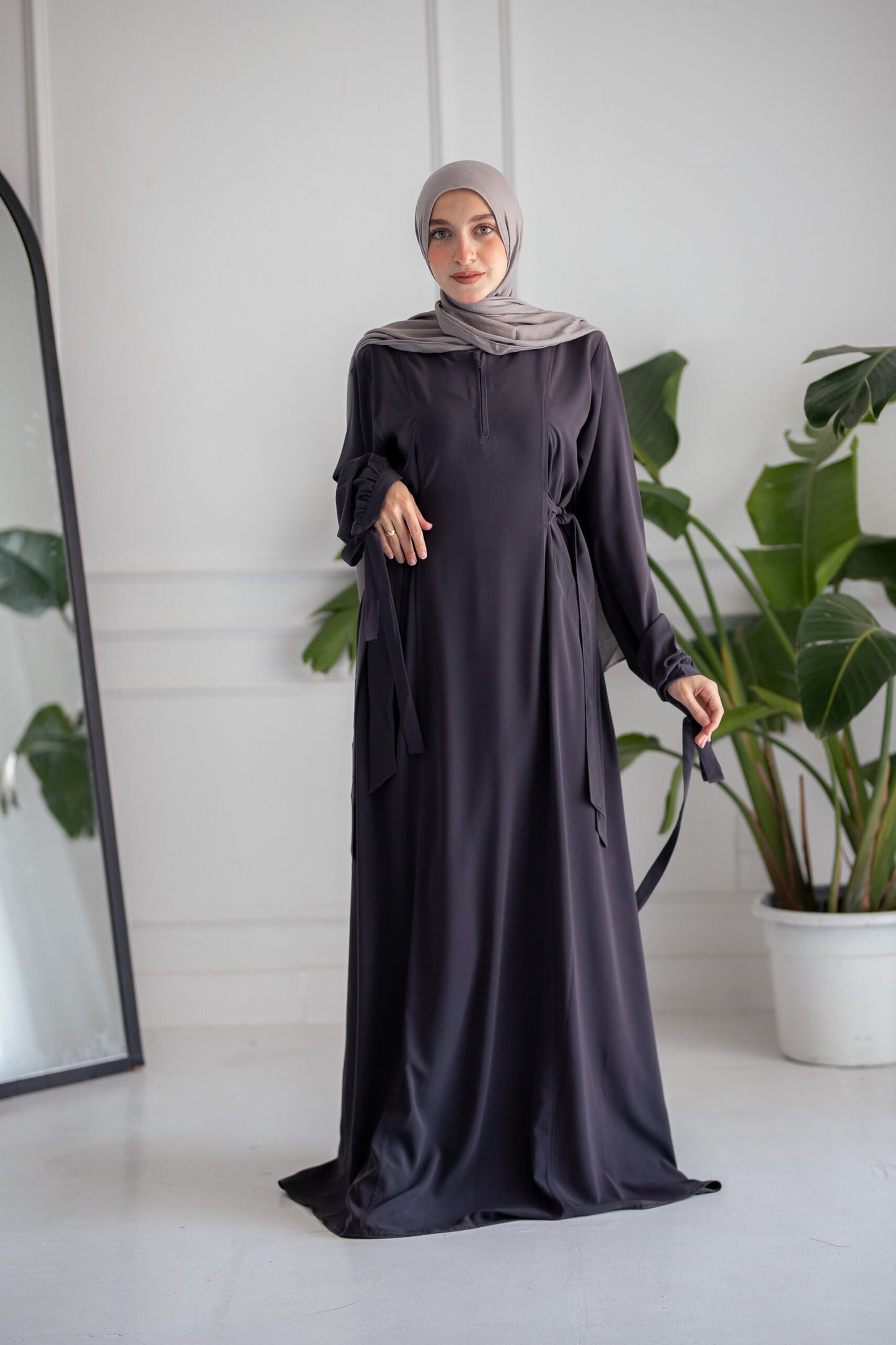 Grey Paradise Abaya